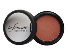 La Femme Blush on Rouge