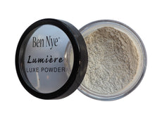 Ben Nye Lumiere Luxe Powder