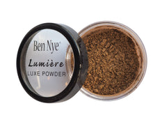 Ben Nye Lumiere Luxe Powder